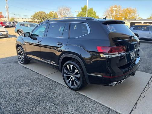 2023 Volkswagen Atlas 3.6L SEL Premium R-Line