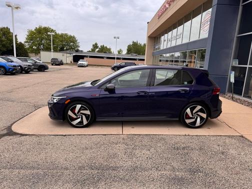 2022 Volkswagen Golf GTI 2.0T SE
