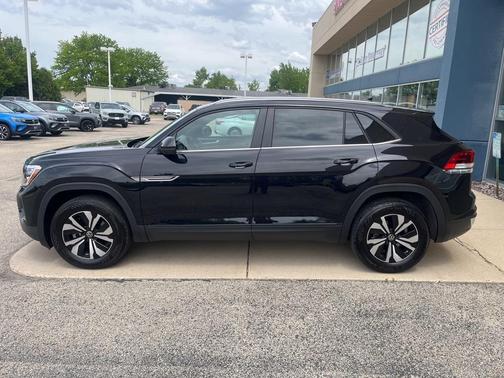 2024 Volkswagen Atlas Cross Sport 2.0T SE
