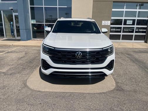 2024 Volkswagen Atlas Cross Sport 2.0T SEL R-Line