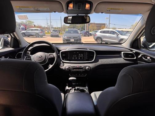 2020 Kia Sorento S