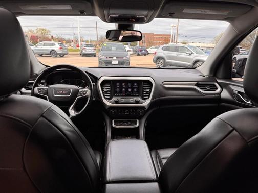 2021 GMC Acadia SLT