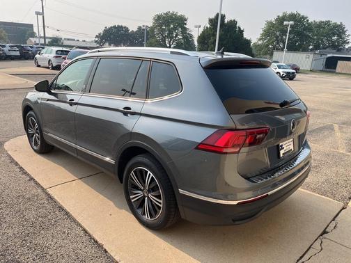 2024 Volkswagen Tiguan 2.0T Wolfsburg Edition