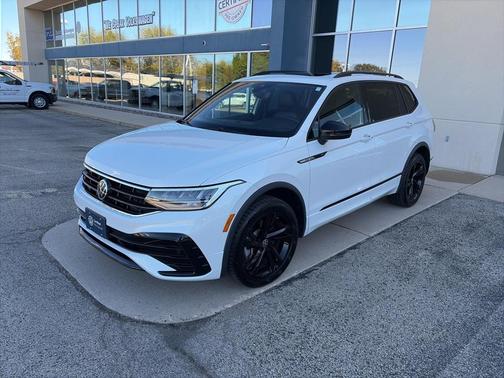 2023 Volkswagen Tiguan 2.0T SE R-Line Black