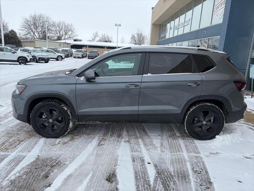 2025 Volkswagen Taos 1.5T SEL