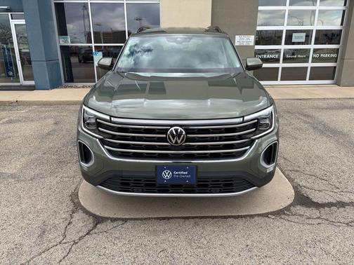 Avocado Green Pearl 2026 Volkswagen Atlas 2.0T SE w/ Technology