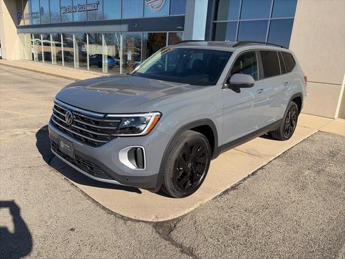 2025 Volkswagen Atlas 2.0T SE