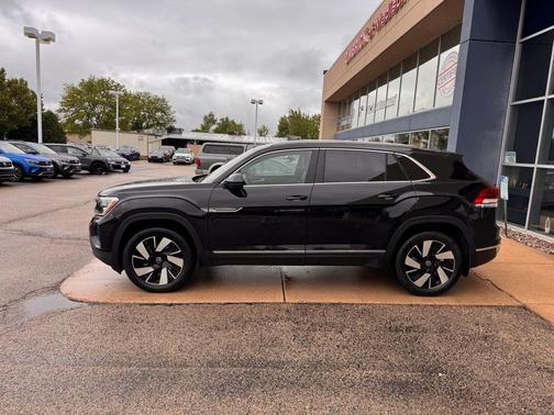 2024 Volkswagen Atlas Cross Sport 2.0T SEL