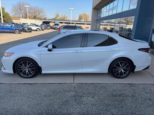 2024 Toyota Camry XLE