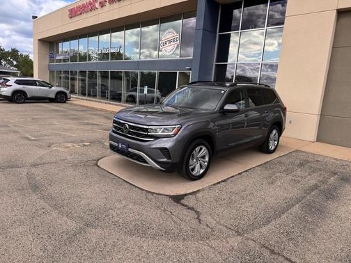 2022 Volkswagen Atlas 3.6L SE w/Technology
