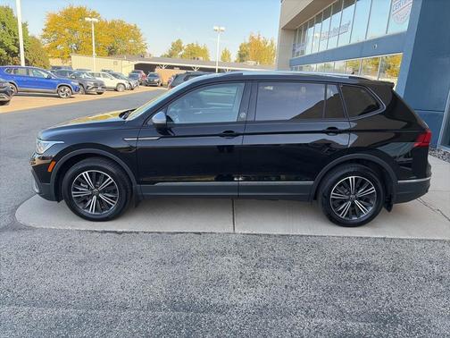 2024 Volkswagen Tiguan 2.0T Wolfsburg Edition