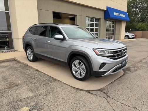 2022 Volkswagen Atlas 3.6L SE w/Technology