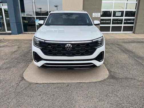2024 Volkswagen Atlas Cross Sport 2.0T SEL R-Line