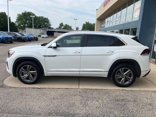 2024 Volkswagen Atlas Cross Sport 2.0T SEL R-Line