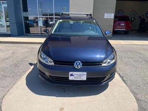 2017 Volkswagen Golf SportWagen TSI S