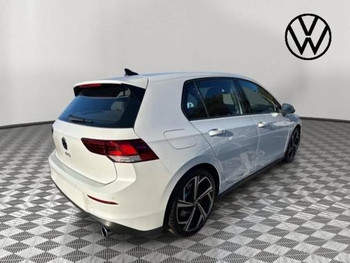 2024 Volkswagen Golf GTI 2.0T SE