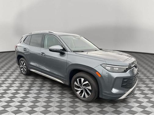 2025 Volkswagen Tiguan 2.0T S