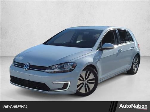 2019 Volkswagen e-Golf SE