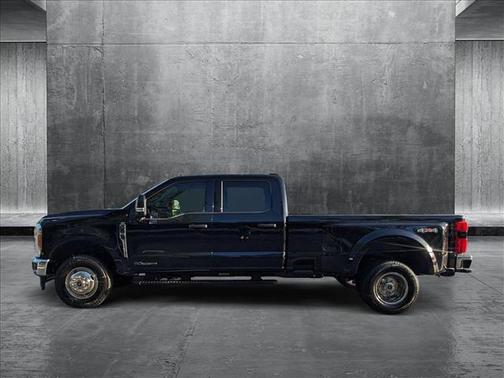 2025 Ford F-350 XLT