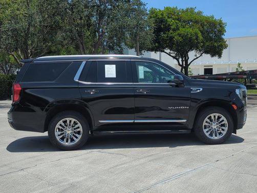 2021 GMC Yukon SLT