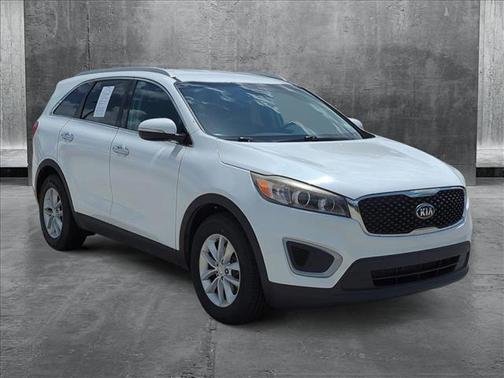 2018 Kia Sorento LX