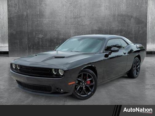 2022 Dodge Challenger SXT