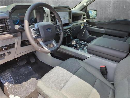 2025 Ford F-150 Lightning XLT