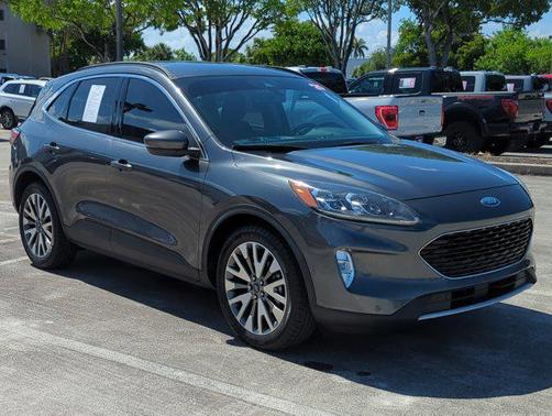2020 Ford Escape Titanium