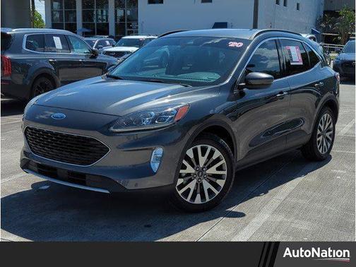 2020 Ford Escape Titanium