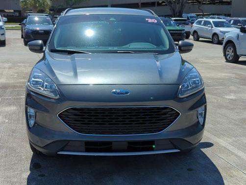 2020 Ford Escape Titanium