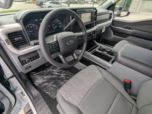 2026 Ford F-350 XLT