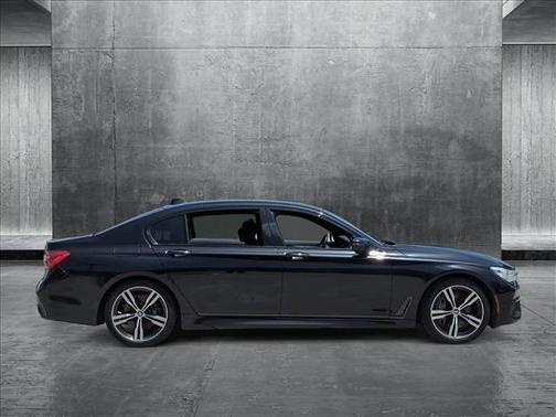 2019 BMW 750 I