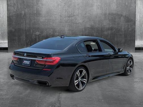 2019 BMW 750 I