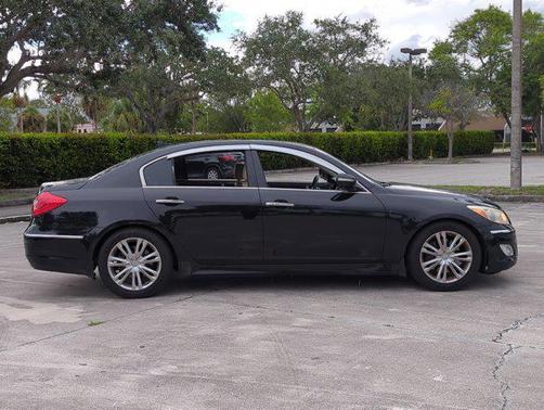 2014 Hyundai Genesis 3.8