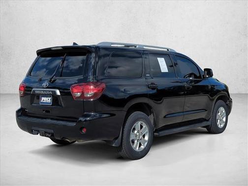 2022 Toyota Sequoia SR5