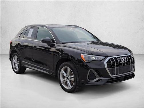 2021 Audi Q3 45 S line Premium