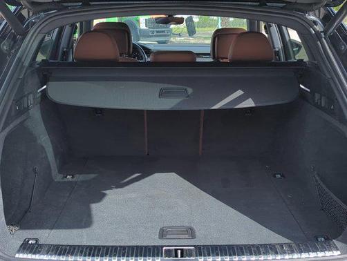 2019 Audi e-tron Premium Plus