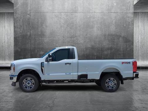 2025 Ford F-350 XLT