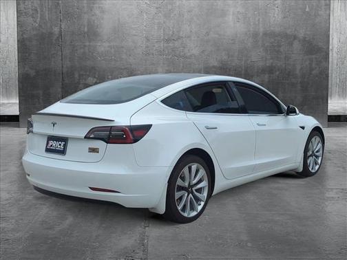 2020 Tesla Model 3 Standard Range Plus