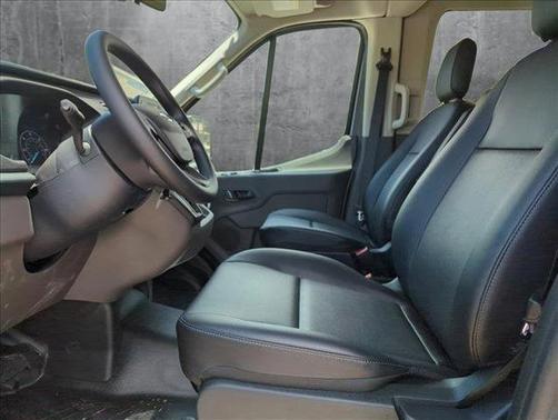 2025 Ford Transit-350 XL