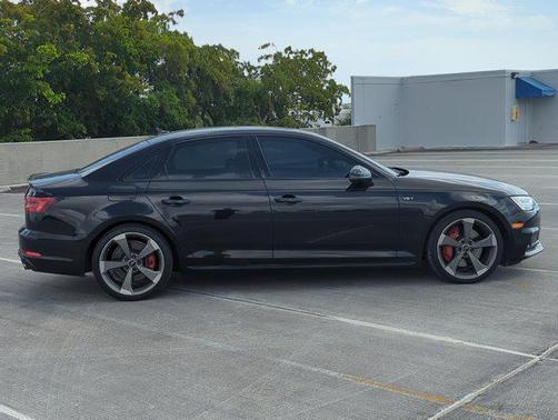 Mythos Black Metallic 2018 Audi S4 3.0T Prestige