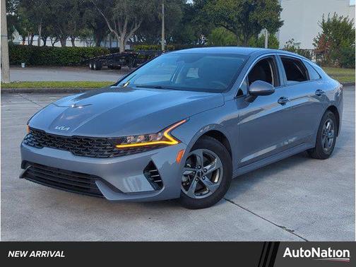 2022 Kia K5 LXS