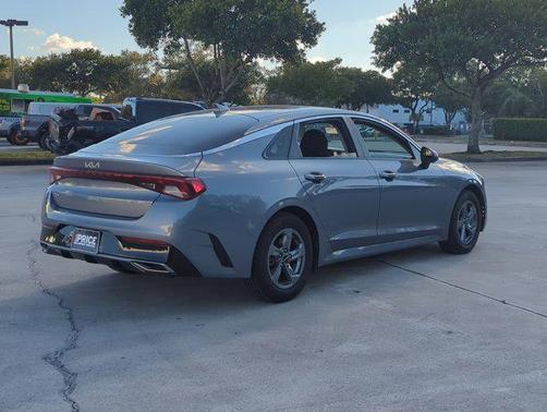 2022 Kia K5 LXS
