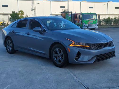 2022 Kia K5 LXS