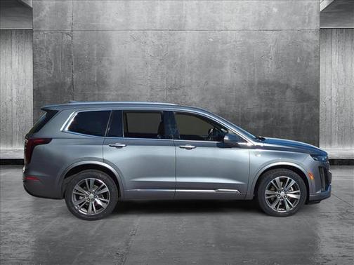 2022 Cadillac XT6 Premium Luxury FWD