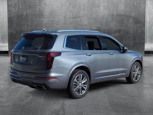 2022 Cadillac XT6 Premium Luxury FWD