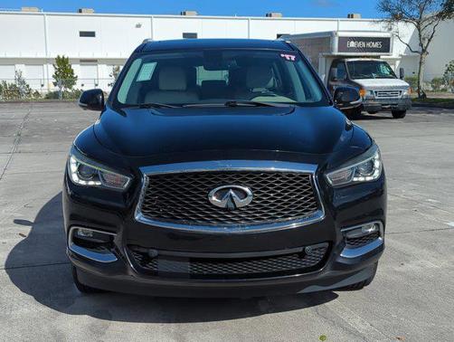 2017 INFINITI QX60 Base