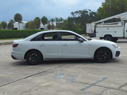 2022 Audi A4 Prestige 45 TFSI S line quattro S tronic