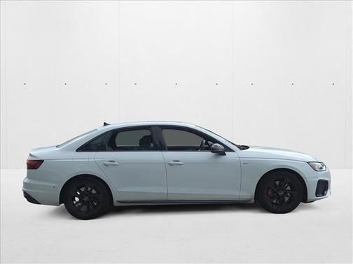 2022 Audi A4 Prestige 45 TFSI S line quattro S tronic