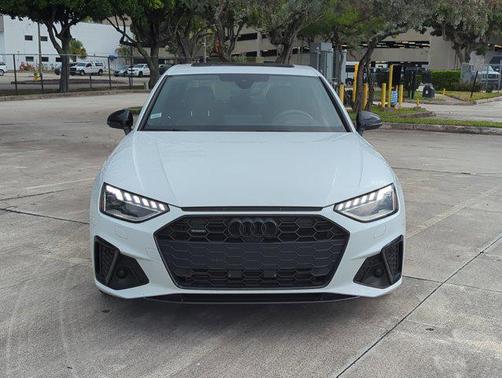 2022 Audi A4 Prestige 45 TFSI S line quattro S tronic